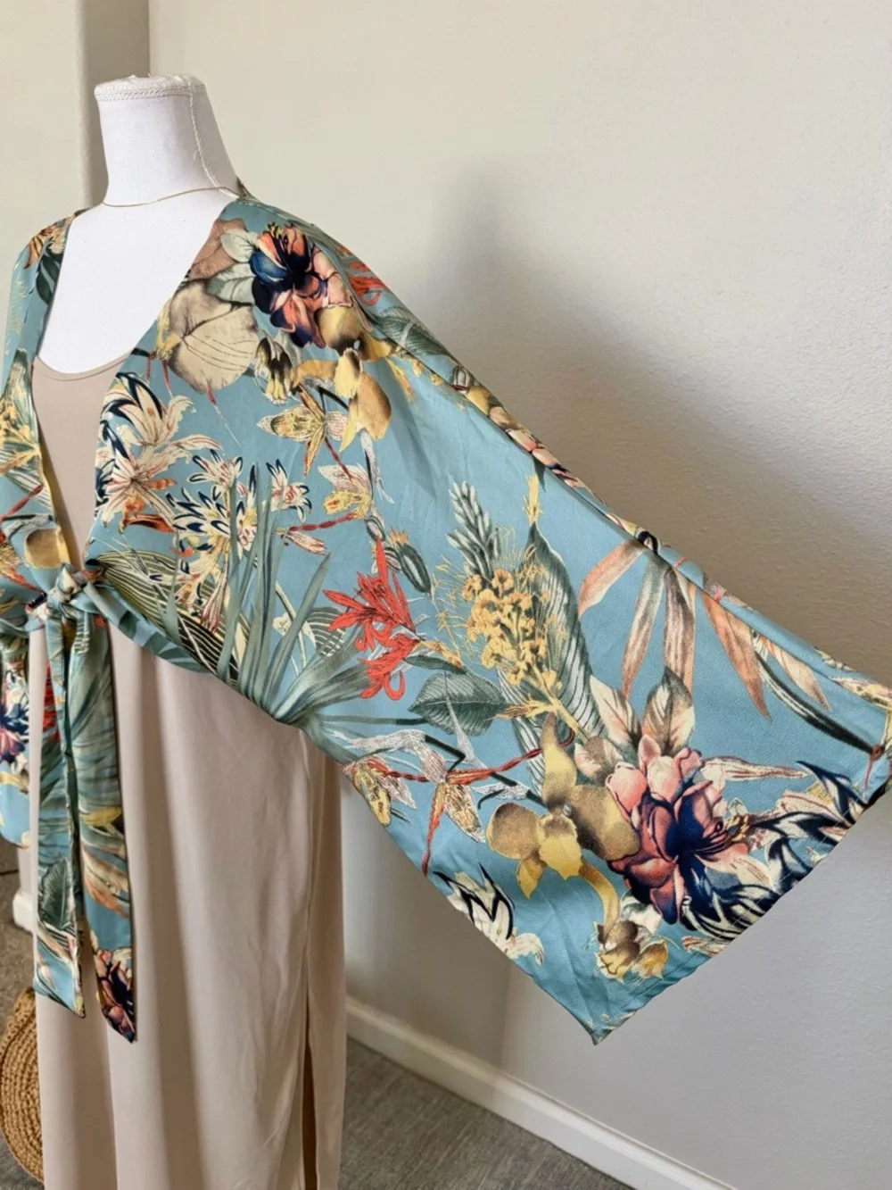 NEW - Beach Vacation | Tropical Tie-Front Kimono Shrug Wrap Top | Travel Outfit - Picture 8 of 11